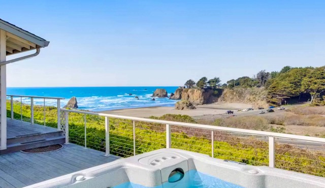 Oceanfront Haven - Hot Tub & Private Beach Access