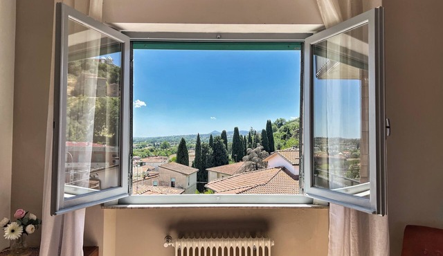 Panorama House - Two Bedroom Apartment, Sleeps 6