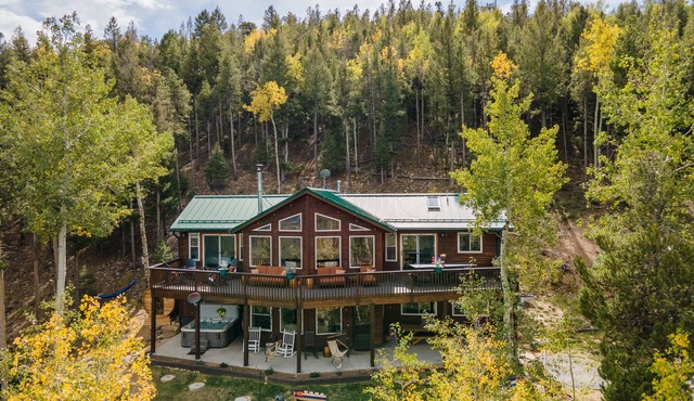 Panoramic Views from a Large Peaktop Retreat with Hot Tub, Sauna, & Axe-Throwing