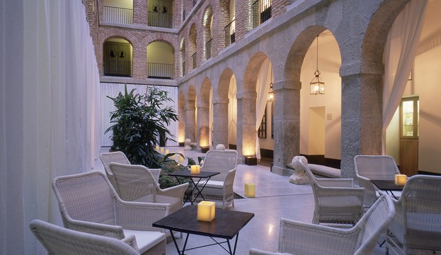 Parador De La Granja