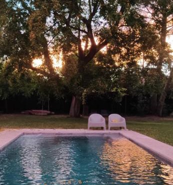 Preciosa villa con jardin y piscina privada