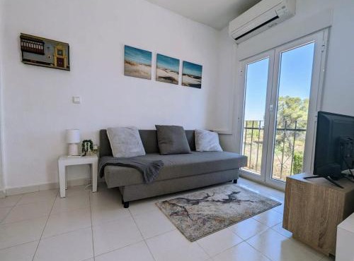 Quaint Apartment with Com Pool Villamartin SM6