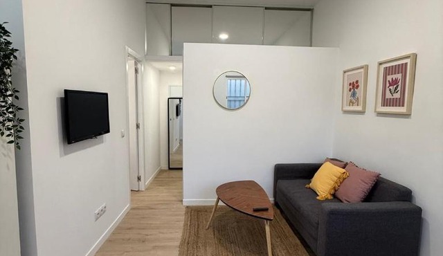 Refurbished flat in an excellent location - Longares