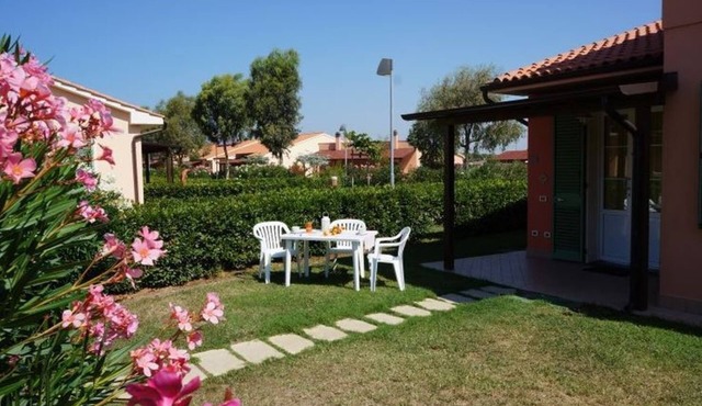 Residence Rosa dei Venti Bungalow Grecale for 4 persons
