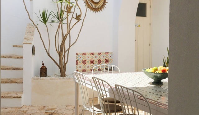 Riad Vejerísimo: Unique patio house: 4 rooms + 4 bath + parking + stunning views