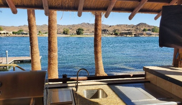 Riverfront Beach Villa 7 Colorado River