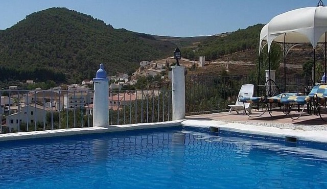 Rural accommodation Cortijo del Norte for 16 people