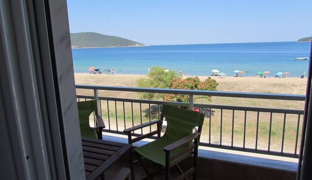 Sea Front Apartment Kavala (Nea Peramos)