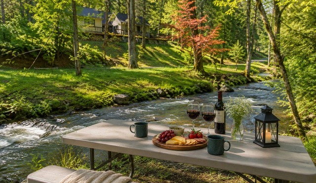 Secluded River Cabin Near Sly Park & Apple Hill