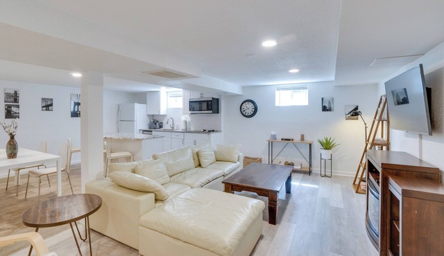 Sleek & Central Centennial Apartment w/Fireplace!