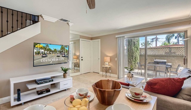 Spacious 3BR- Yard - BBQ - Parking!
