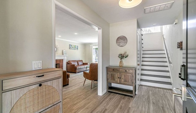 Spacious 4BR Quiet Retreat w/Huge Backyard in MV