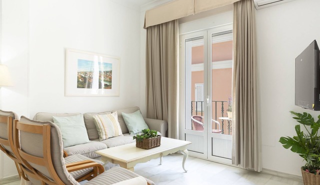 Spacious apartment in Playa de Regla. 2.
