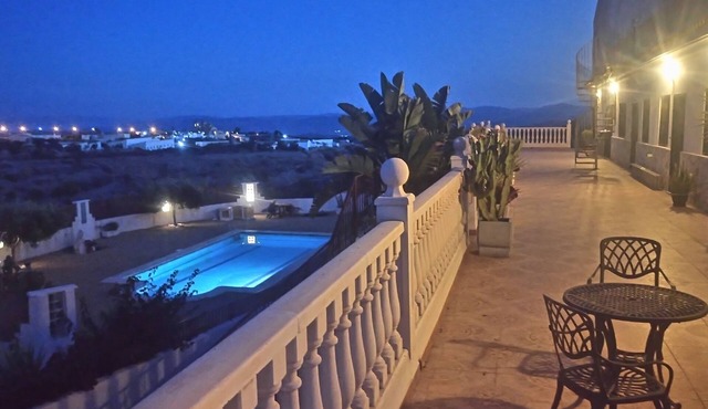 Spacious Ground Floor Two Bedroom Apartment
