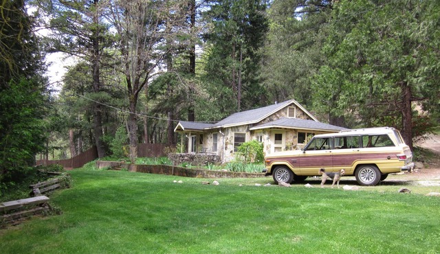 Spanish Creek Cottage Private Waterfront Year Round