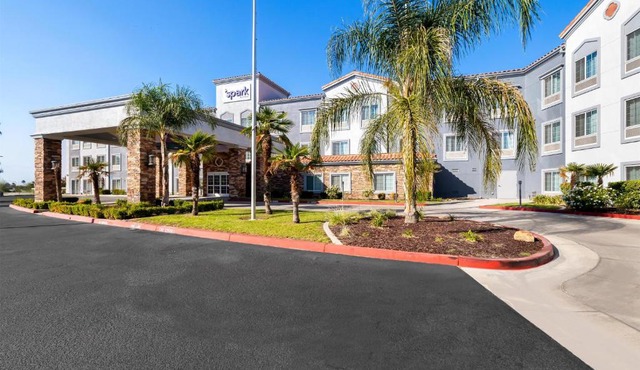Spark By Hilton Redlands