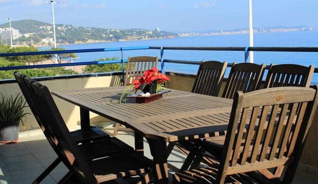 Spectacular view to the sea