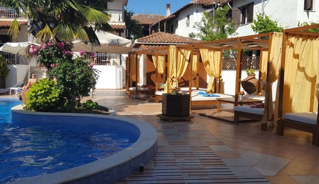 Standard room ground floor for 2 adults+1 child - pool view #1