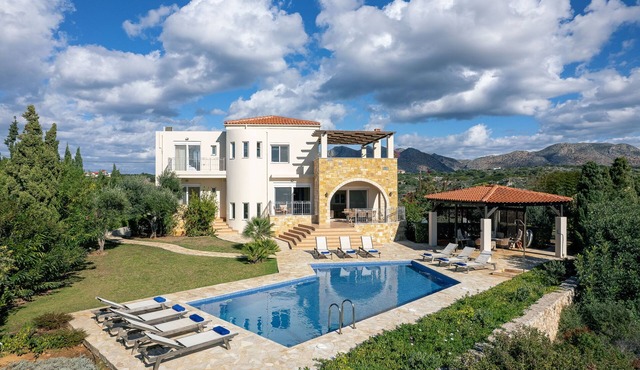 Steps from the Beach, Sunset Views to Remember!