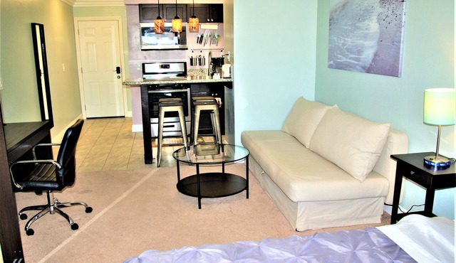 Studio #1, private entrance/kitchen/bathroom