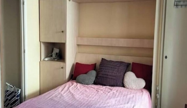 Studio apartment by the sea