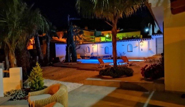 Terrera Roberto Large family house with swimming pool in mountainous region