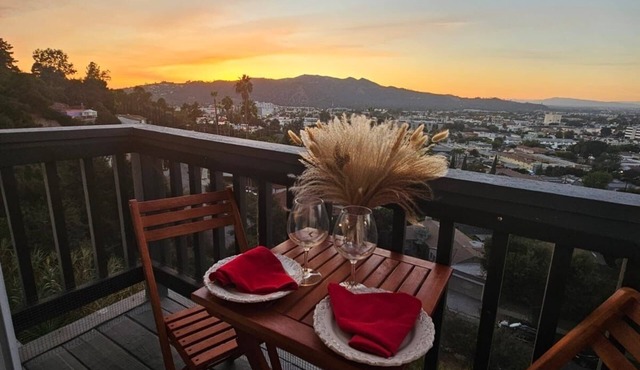 The Ultimate Pairing: Unmatched Comfort & Breathtaking City Views!