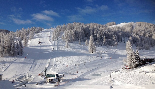 Valberg duplex, 6-8 persons, balcony overlooks pistes.