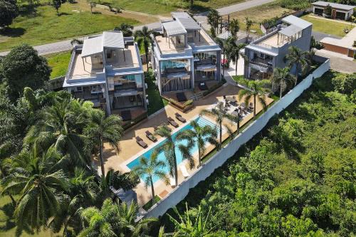 Villa Argent 6 3BR Pool Access near Airport