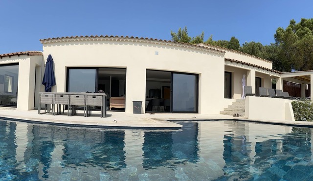 Villa d'exeption 10 persons 180° sea view 5 min from the beach Le Lavandou