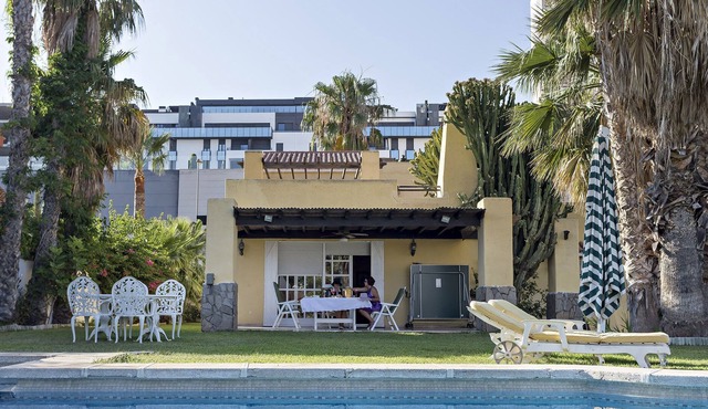 VILLA LOS ALAMOS NEXT TO THE SEA
