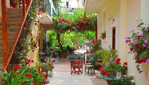 Villa Manolis