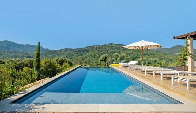 Villa Moderne piscine à débordement