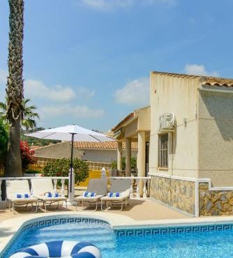 Villa Rosa Leona