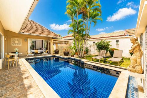 Villa Sukjai Private Pool and Tropical Garden Near Nai Harn Beach