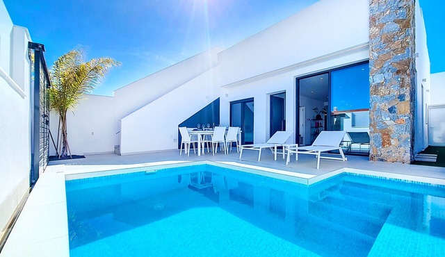 Villa with private pool and Jacuzzi