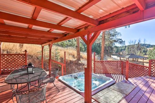 'Wildmanor Ranch' Near Red Rocks w/Hot Tub!