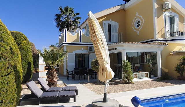 Wonderful Villa Classico in Country Club