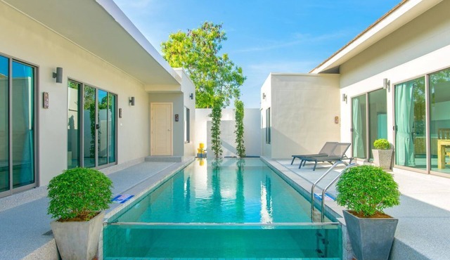 Yipmunta Pool Villa 4 BR , Bangtao Beach