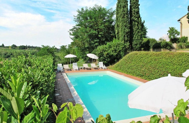 370 m² Accommodation ∙ 6 bedrooms ∙ 16 guests