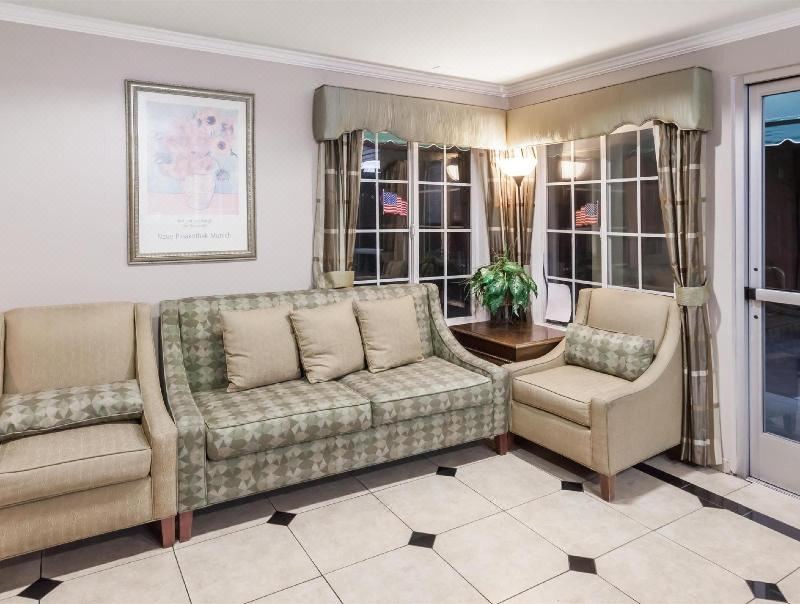 Photo of Livingroom in San Bernardino