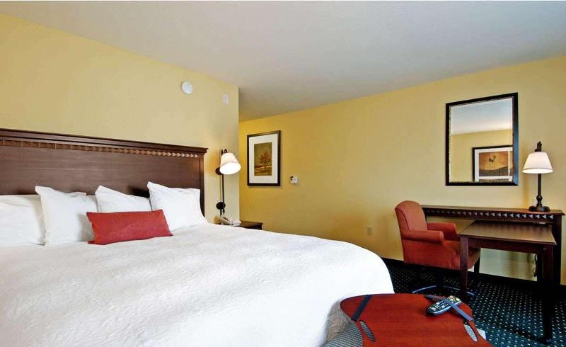 Photo of Bedroom in Seal Beach