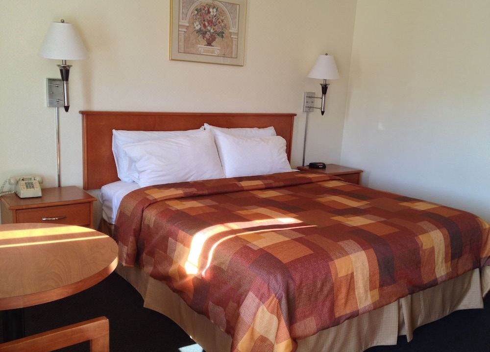 Photo of Bedroom in North Junior College Neighborhood Association