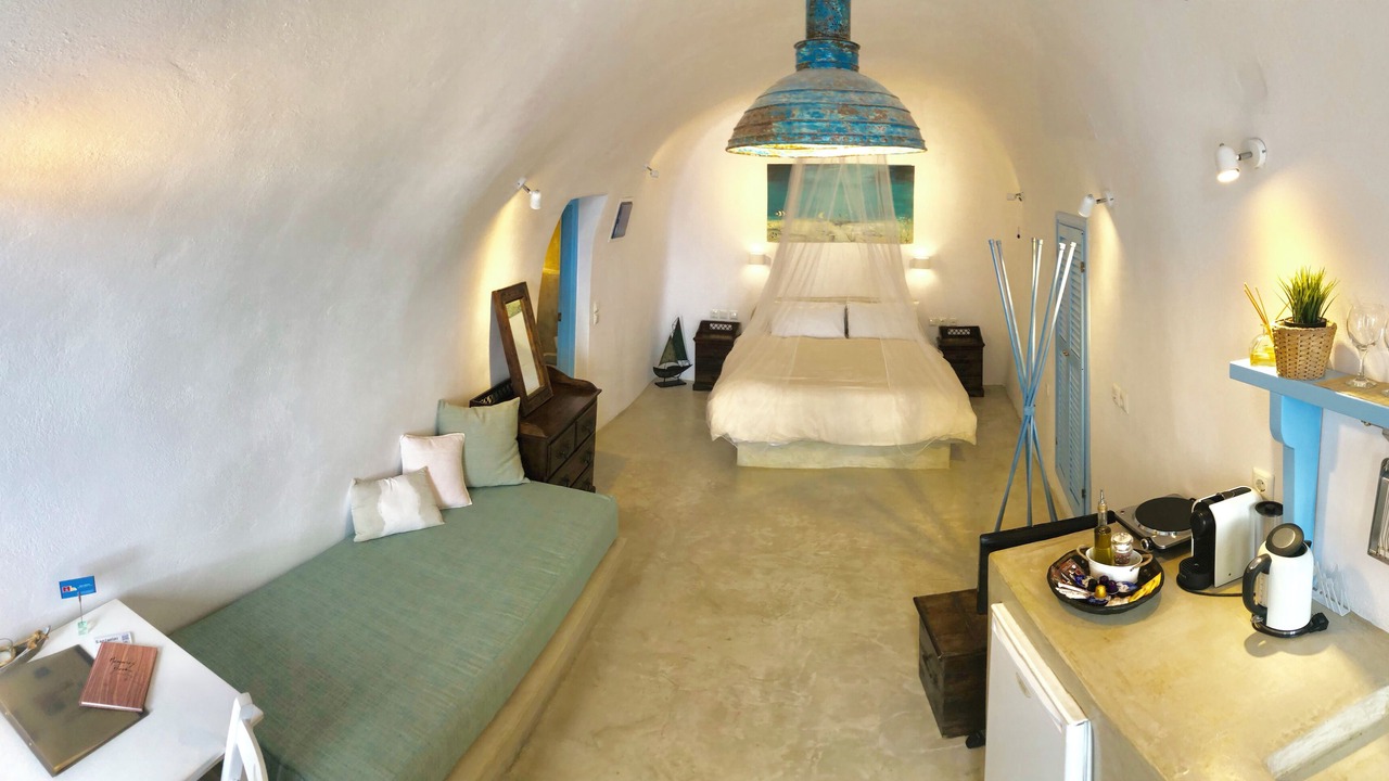 Photo of Bedroom in Imerovigli
