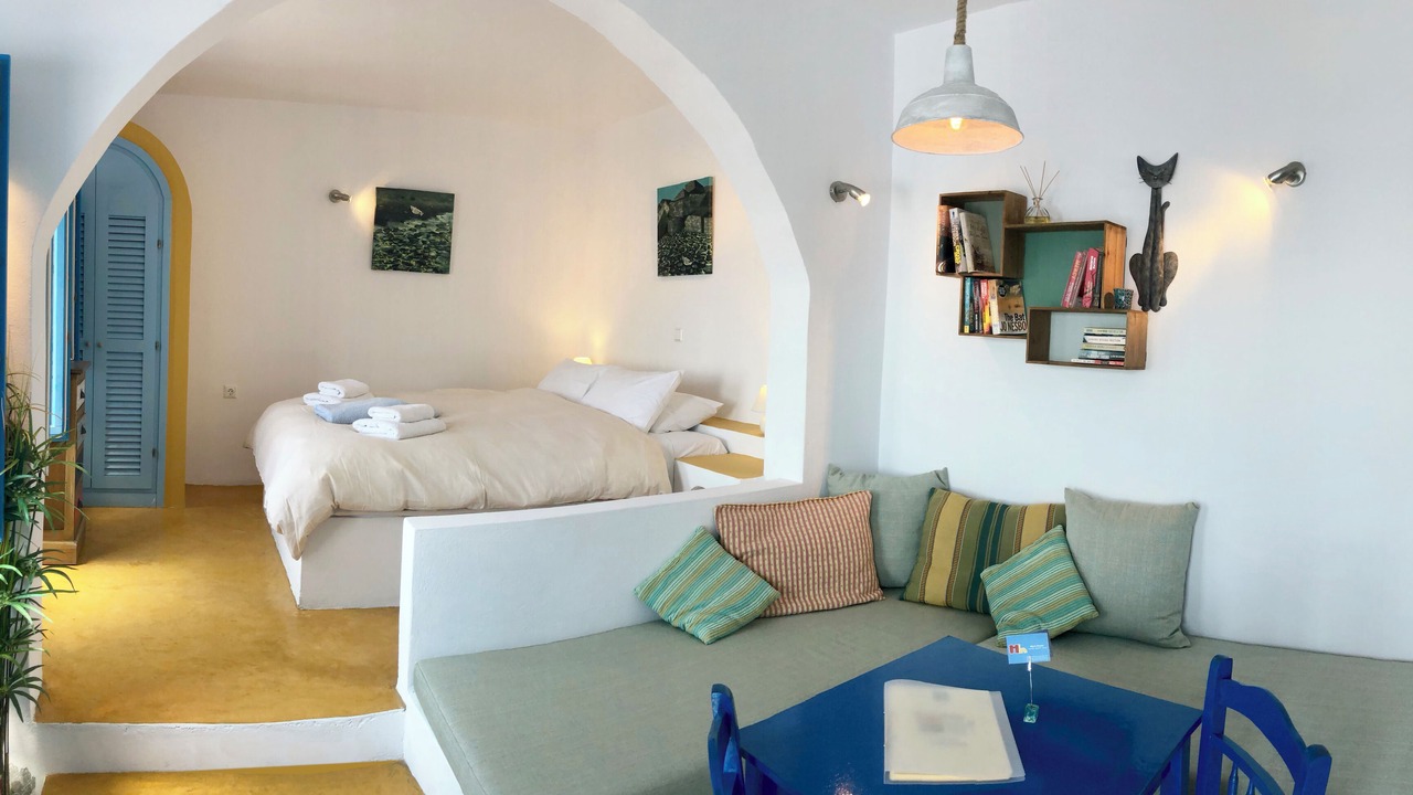 Photo of Bedroom in Imerovigli