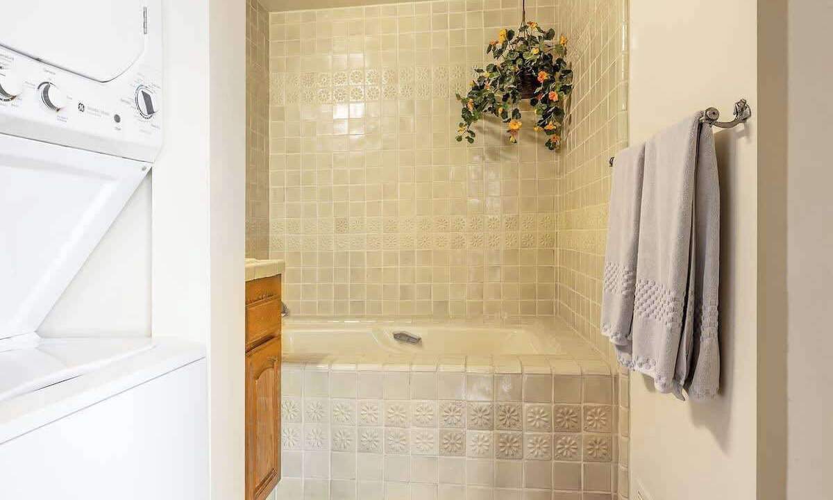 Photo of Bathroom in South Oceanside