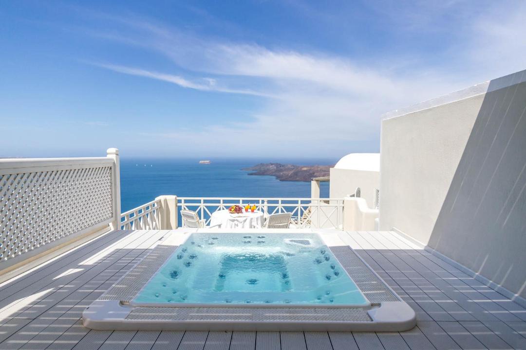 Photo of Others in Fira