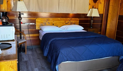 Comfort Room, 1 Queen Bed