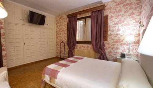 Deluxe Double Room, Garden View