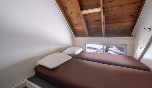 Private Efficiency Style Room